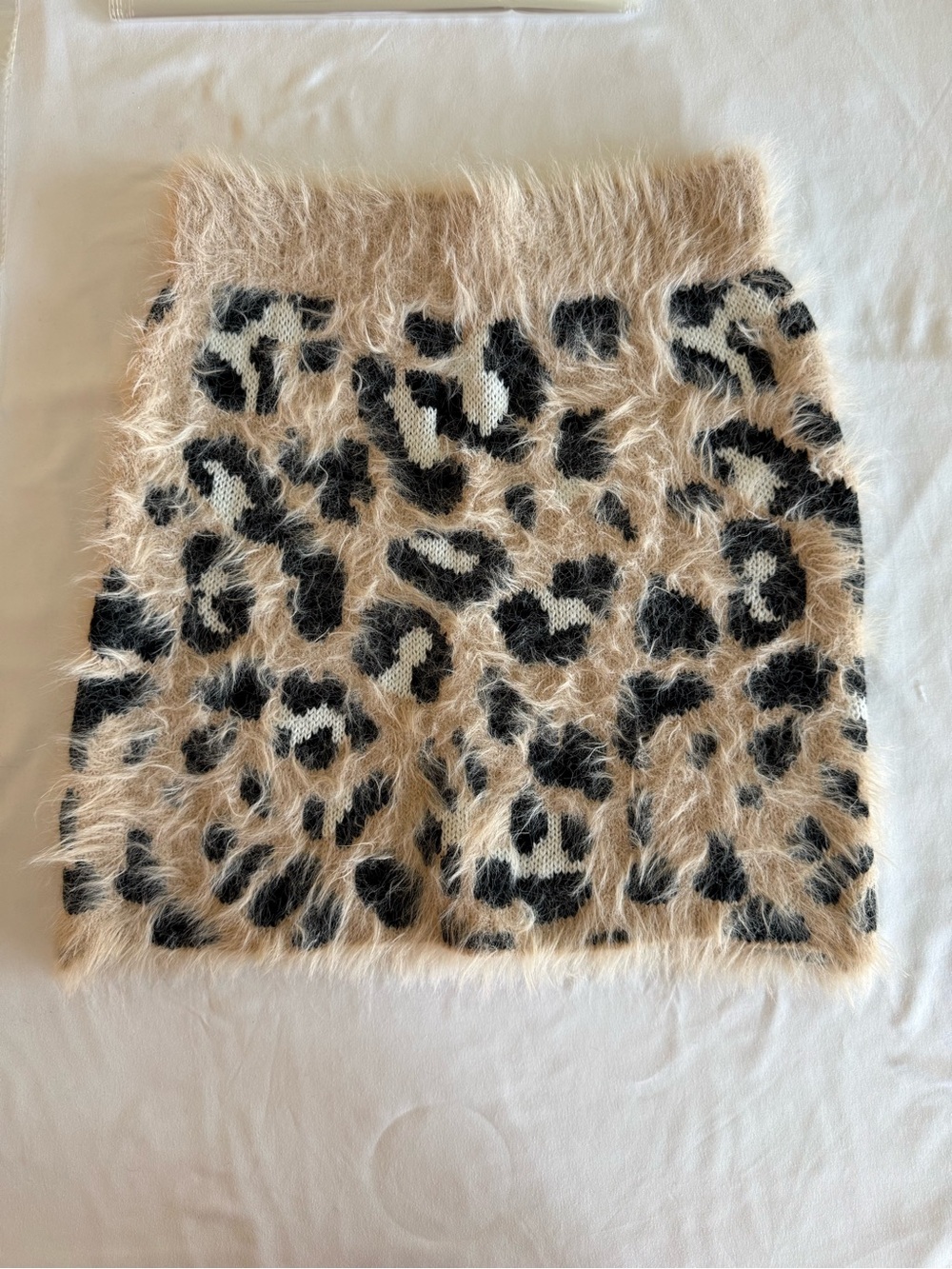 GB Gianni Bini Leopard Print Fuzzy Eyelash Knit Mini Skirt Size XS